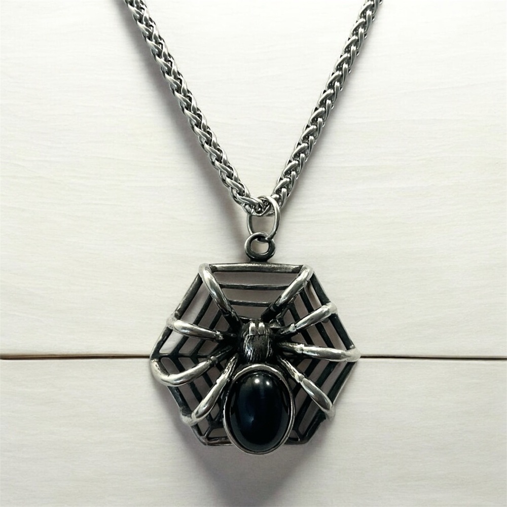 Large hypoallergenic 316L Surgical Stainless Steel Spider Web Pendant Necklace